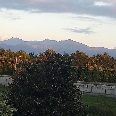 Bed&breakfast Mezzaluna Feletto Exterior foto