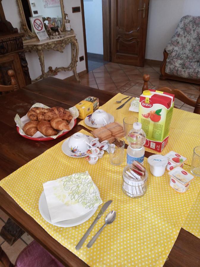 Bed&breakfast Mezzaluna Feletto Exterior foto